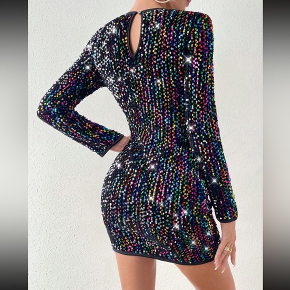 Sequins Bodycon Dress 🥂 - Picture 2 of 4